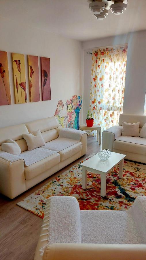Happy Stories' Apartment In City Centre Shkodra Exterior foto